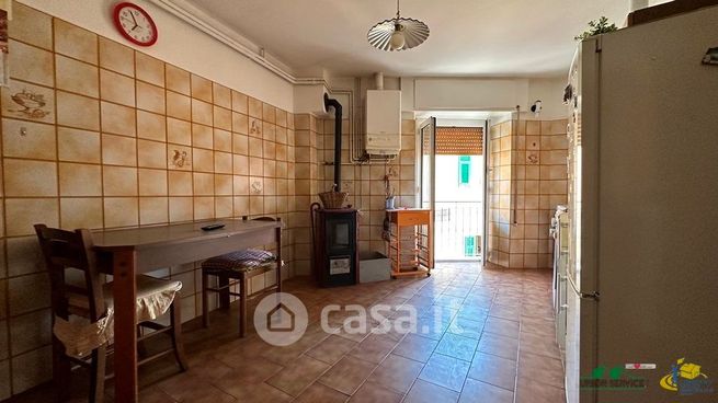 Casa bi/trifamiliare in residenziale in Via Riva D'Armi