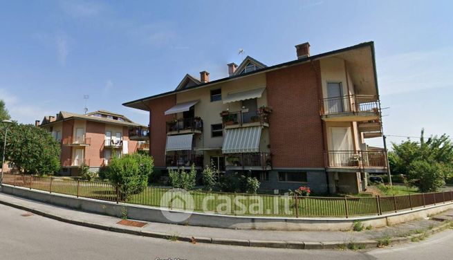 Box/posto auto in residenziale in Via Boves 2