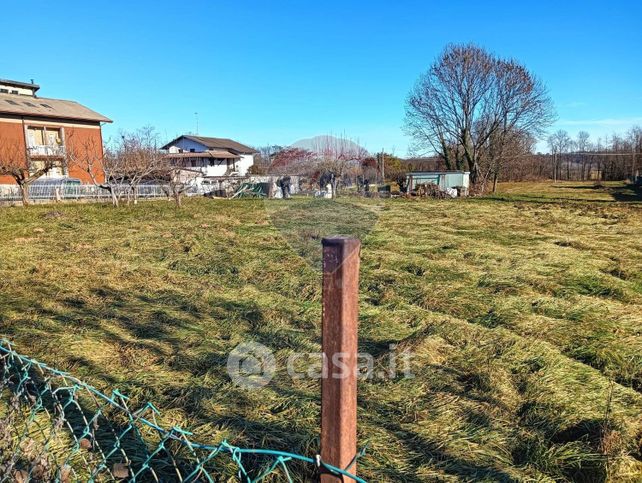 Terreno edificabile in residenziale in Via Oropa