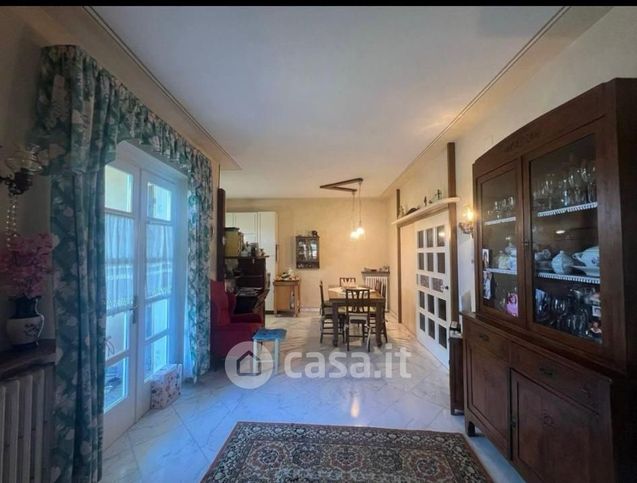 Villa in residenziale in Via la Chiudenda 141