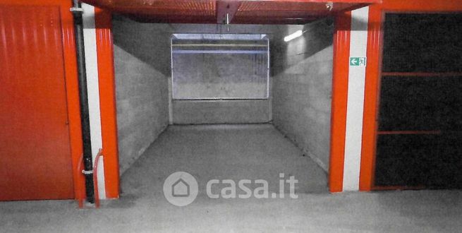 Box/posto auto in residenziale in Via Carlo Imbonati 62