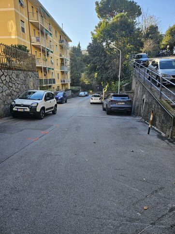 Garage/posto auto in residenziale in Via Guido Agosti 101