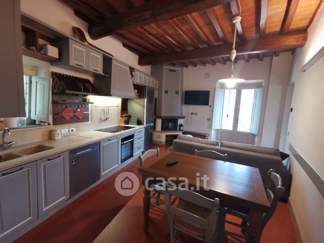 Casa indipendente in residenziale in Largo Valiversi 3