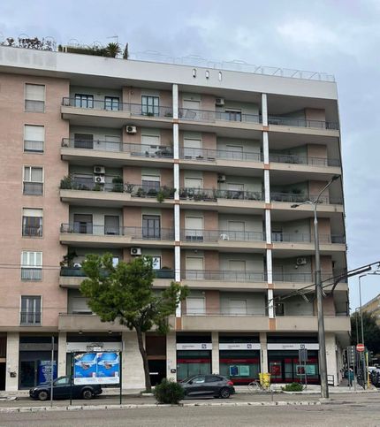 Appartamento in residenziale in Viale Japigia