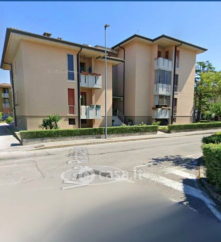 Appartamento in residenziale in Viale Raffaello