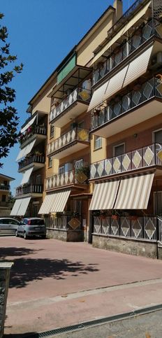 Appartamento in residenziale in Via Palombarese 461