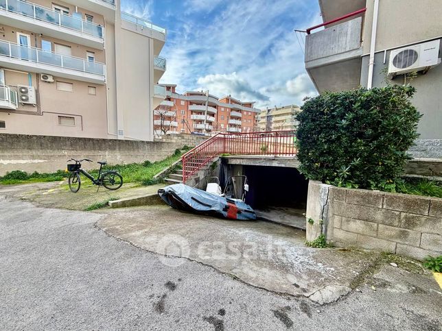 Box/posto auto in residenziale in Piazza della Concordia