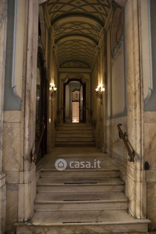 Ufficio in commerciale in Via Gabrio Serbelloni