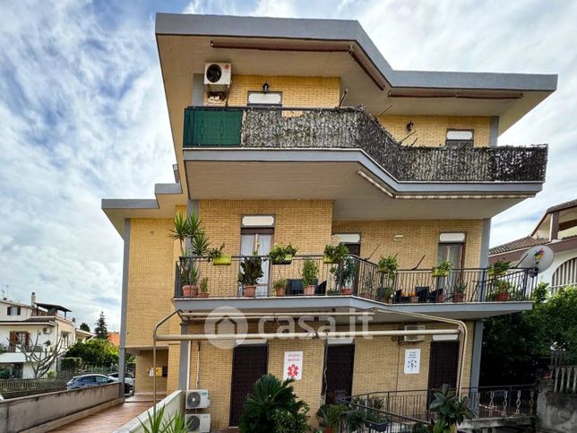 Appartamento in residenziale in Via Nettunense 165