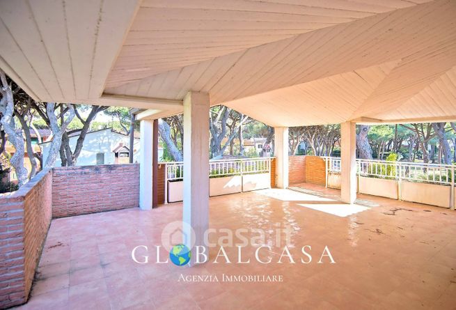 Appartamento in residenziale in Via delle Rose 21