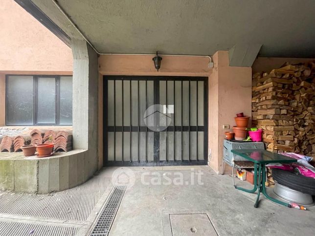 Capannone in commerciale in Via del Carretto