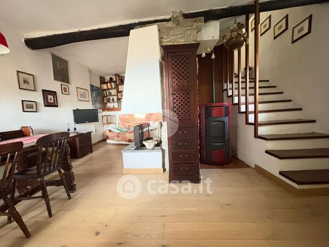 Casa bi/trifamiliare in residenziale in Via dei Pilastri 123