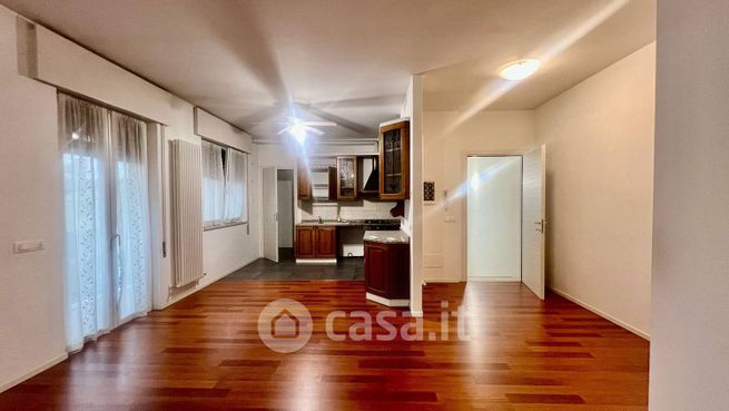 Villa in residenziale in Via Vicenza