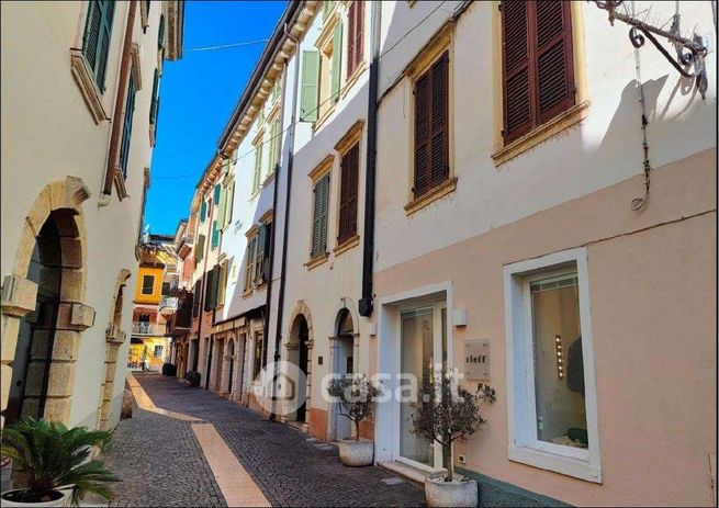 Appartamento in residenziale in Via Castelletto 2