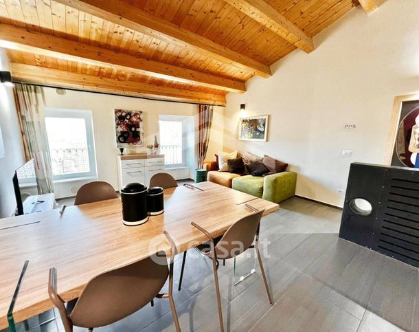 Appartamento in residenziale in Piazza dell'Olmo