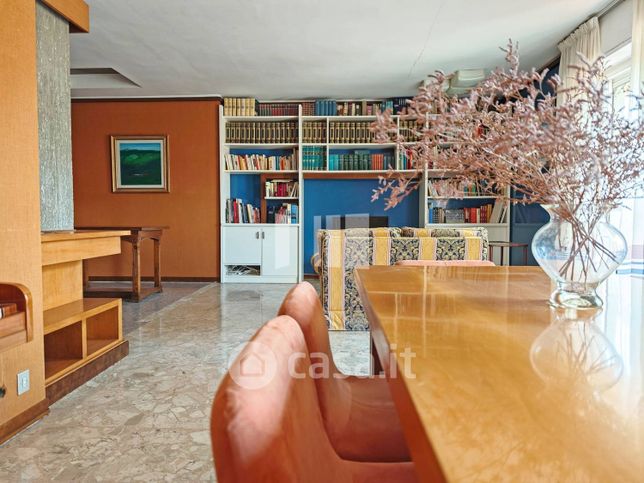 Appartamento in residenziale in Corso de Michetti 20