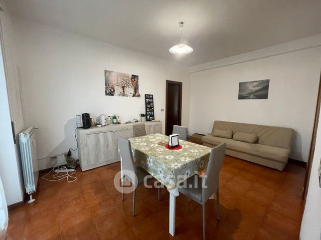 Appartamento in residenziale in Via Luigi Sordello 10