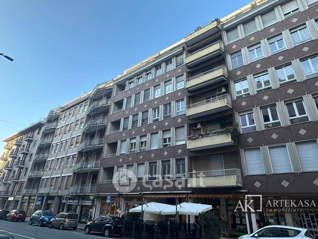 Appartamento in residenziale in Via Andrea Costa 8 F