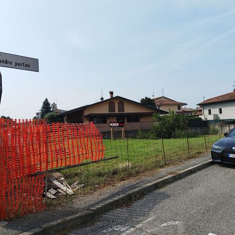 Terreno edificabile in residenziale in Via P. Pavesi 35