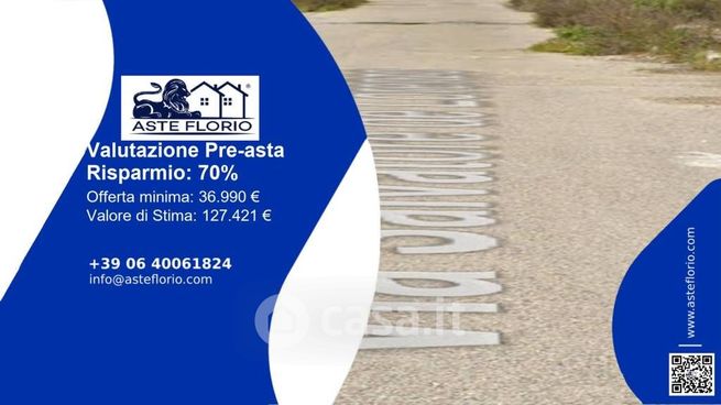 Ufficio in commerciale in Via Salvatore de Lorenzo