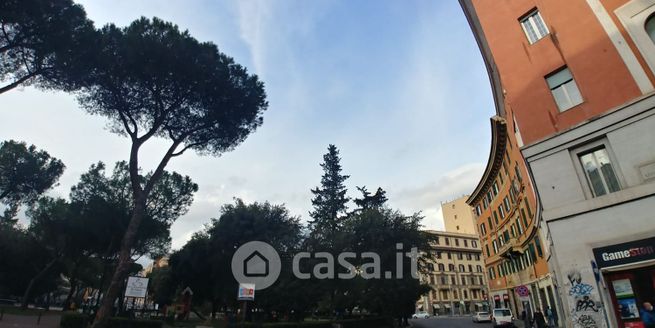 Garage/posto auto in residenziale in Via Vercelli