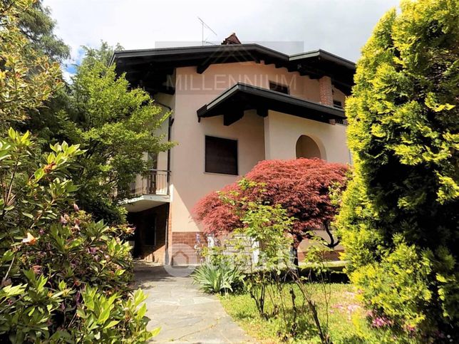 Villa in residenziale in 