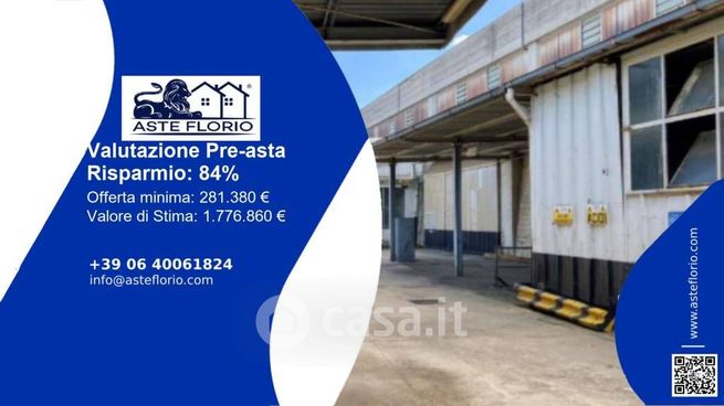 Capannone in commerciale in Via Don Satiro Stucchi