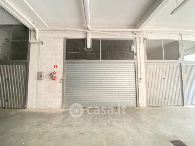 Garage/posto auto in residenziale in Viale Tito Labieno