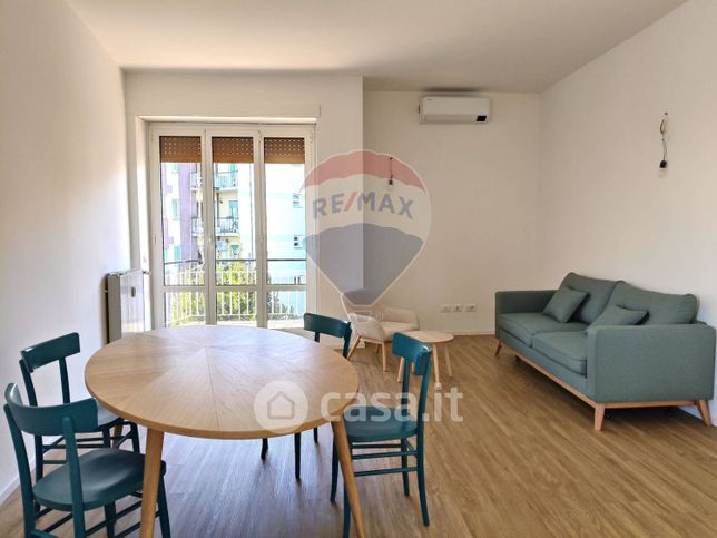 Appartamento in residenziale in Via Mottarone 3