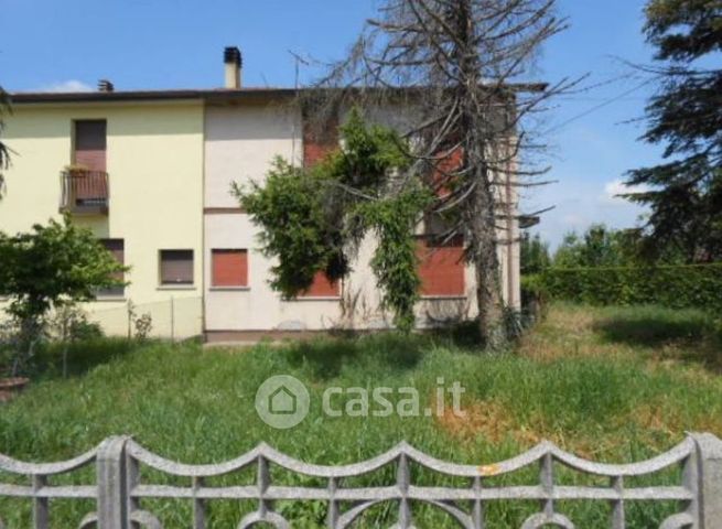 Appartamento in residenziale in Via Lampertico 40