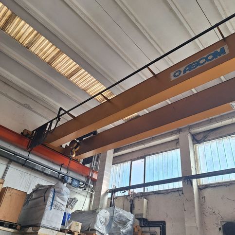 Capannone in commerciale in Via Giardini Sud