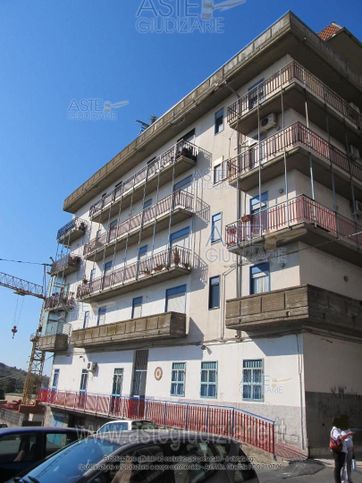 Box/posto auto in residenziale in Via Montepalma 45