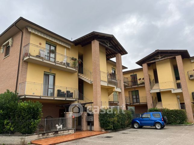 Appartamento in residenziale in Via Eugubina 40