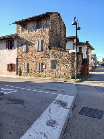 Casa indipendente in residenziale in Via Stretta 2-14