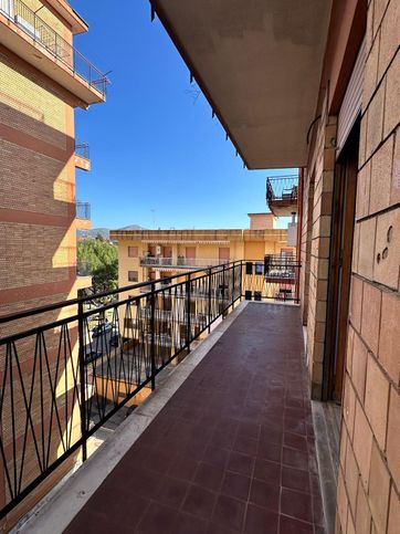 Appartamento in residenziale in Viale Carlo III di Borbone 101
