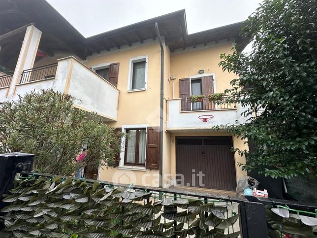 Villetta a schiera in residenziale in Via Badia 107