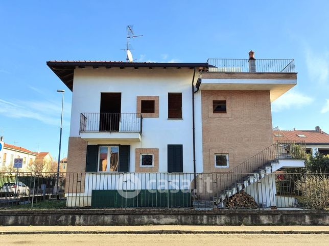 Casa bi/trifamiliare in residenziale in Via Fiume