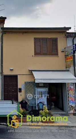 Appartamento in residenziale in Via Provinciale Lucchese
