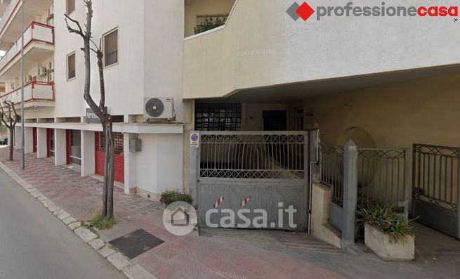 Box/posto auto in residenziale in Via la Sorte 3