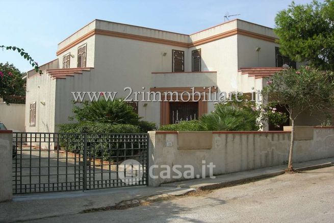 Villa in residenziale in Strada Provinciale 38