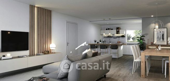 Casa bi/trifamiliare in residenziale in Via Loria