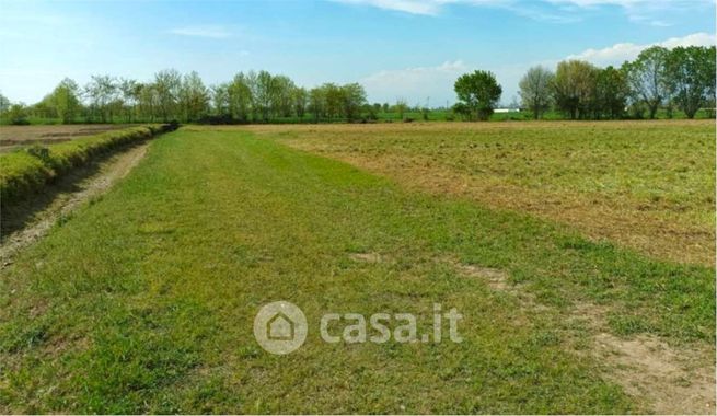 Terreno agricolo in commerciale in Via Offlaga