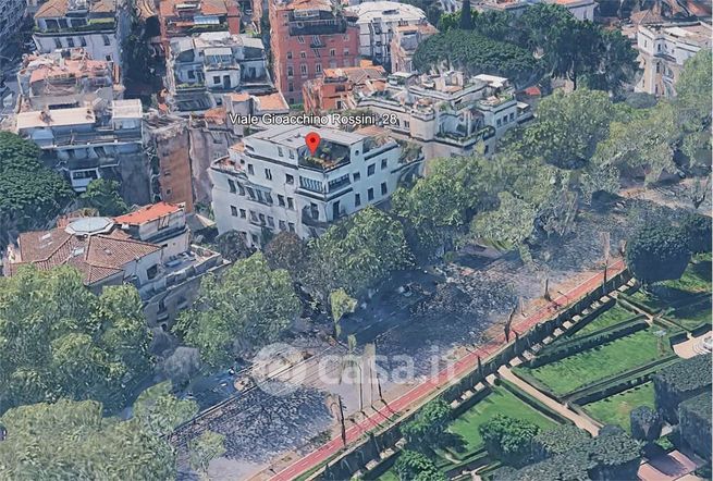 Appartamento in residenziale in Viale Gioacchino Rossini 28