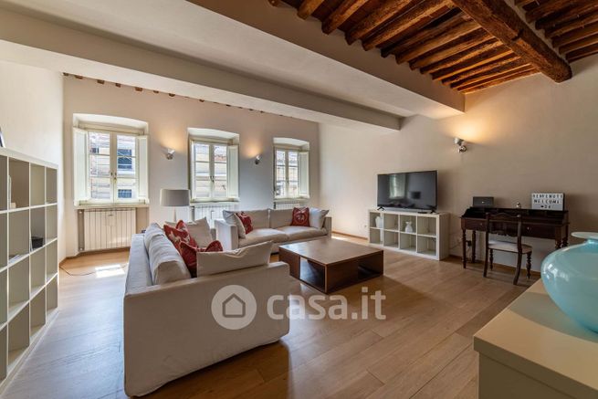 Appartamento in residenziale in Via S. Nicolao 45