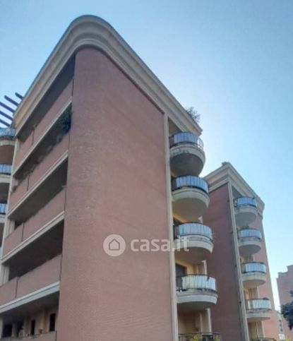 Box/posto auto in residenziale in Via John Fitzgerald Kennedy 25
