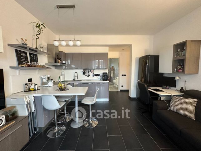 Appartamento in residenziale in Via Cenisio 78