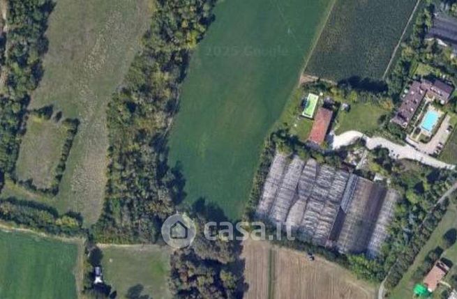 Terreno agricolo in commerciale in Via Giuseppe Garibaldi