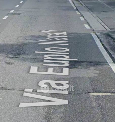 Box/posto auto in residenziale in Via Euplo Natali 32