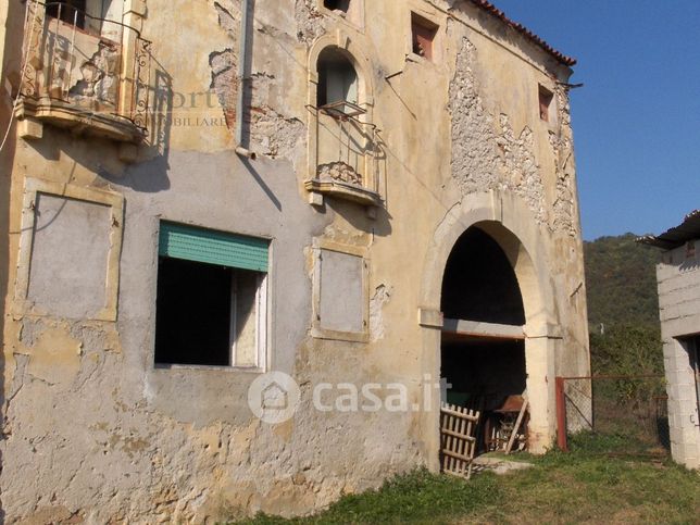 Rustico/casale in residenziale in