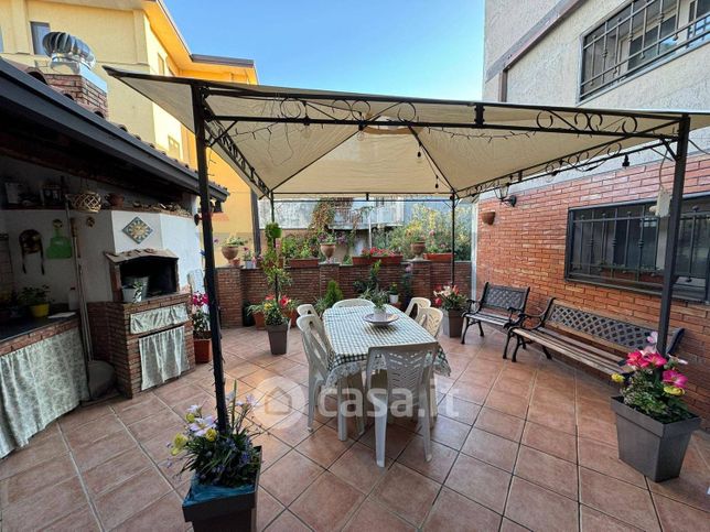 Appartamento in residenziale in Via Giacomo Leopardi 5